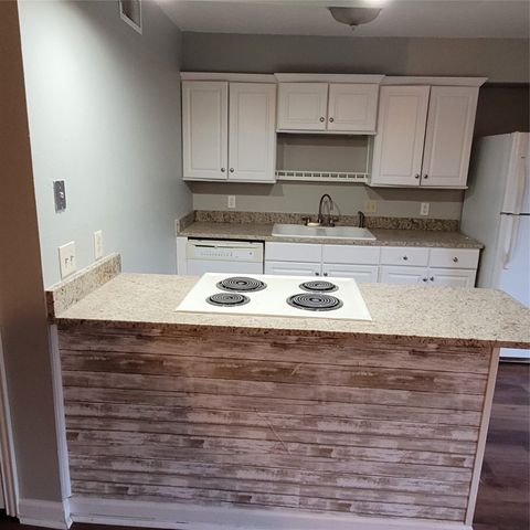 6536 Meadowview Lane, Watauga, TX 76148