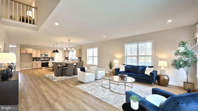 2509 HAWTHORNE DR, Harrisburg, PA 17110