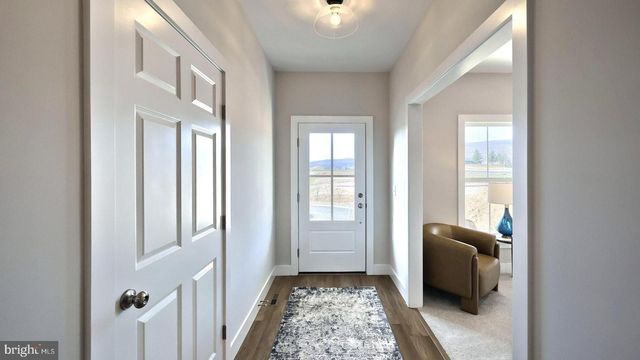 2509 HAWTHORNE DR, Harrisburg, PA 17110