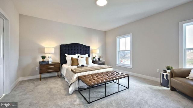 2509 HAWTHORNE DR, Harrisburg, PA 17110