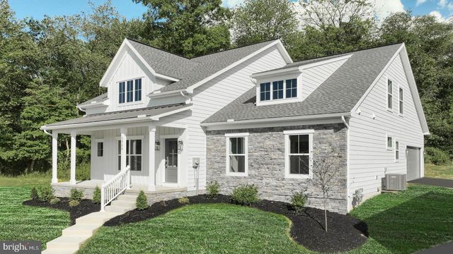 2509 HAWTHORNE DR, Harrisburg, PA 17110