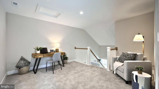 2509 HAWTHORNE DR, Harrisburg, PA 17110