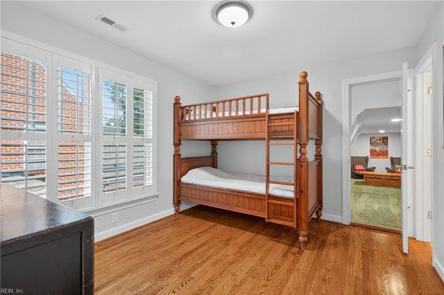 286 Walt Whitman AVE, Newport News, VA 23606