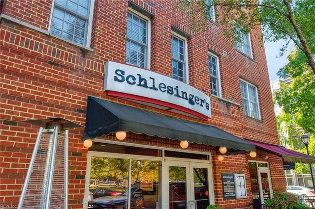 286 Walt Whitman AVE, Newport News, VA 23606