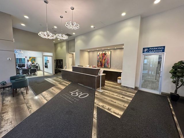 180 N Jefferson Street 2207, Chicago, IL 60661
