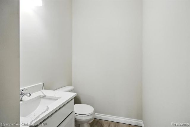 3201 Roma Court, Wixom, MI 48393