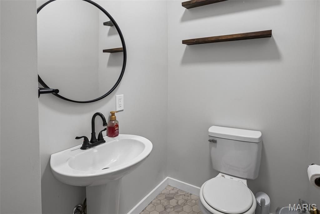 Image 23 of property listing at 702 W Jefferson Street, Pittsfield, IL 62363
