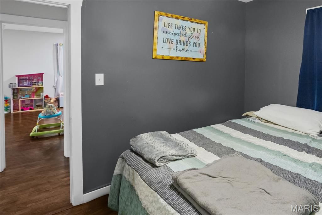 Image 28 of property listing at 702 W Jefferson Street, Pittsfield, IL 62363