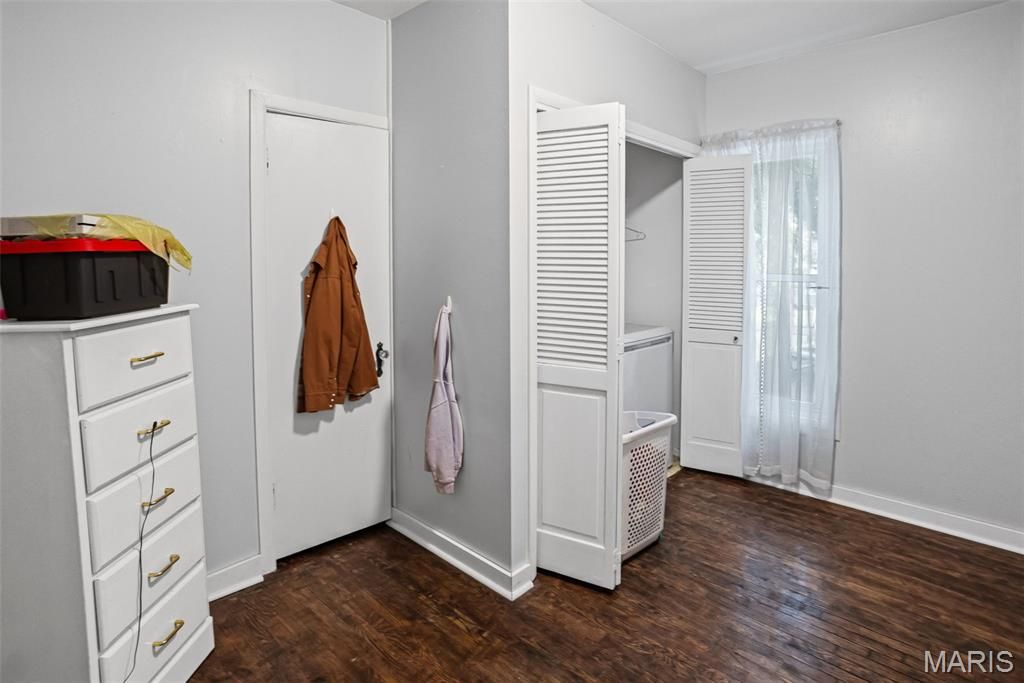 Image 36 of property listing at 702 W Jefferson Street, Pittsfield, IL 62363