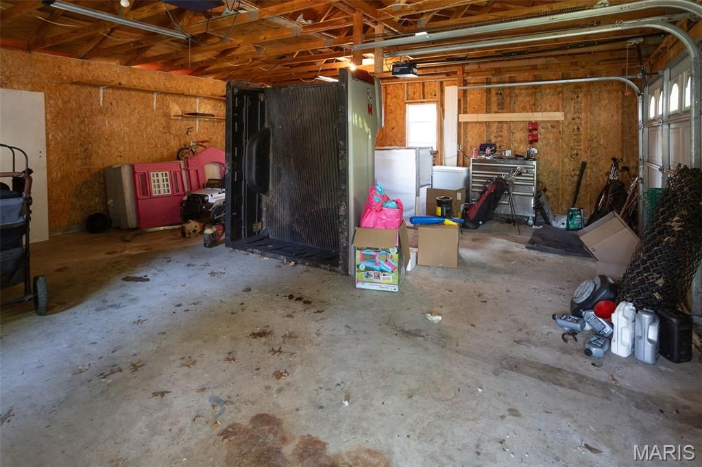 Image 55 of property listing at 702 W Jefferson Street, Pittsfield, IL 62363