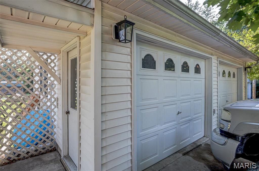 Image 57 of property listing at 702 W Jefferson Street, Pittsfield, IL 62363