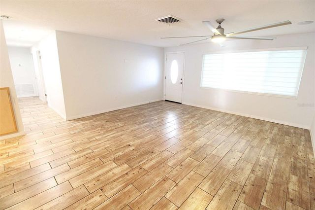 5521 YORKSHIRE WAY, Sarasota, FL 34231