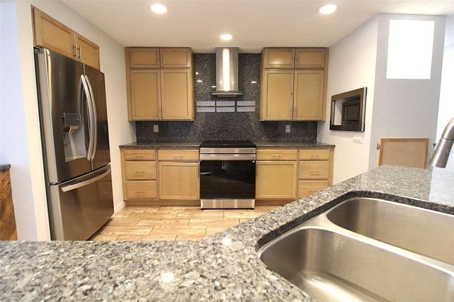 5521 YORKSHIRE WAY, Sarasota, FL 34231