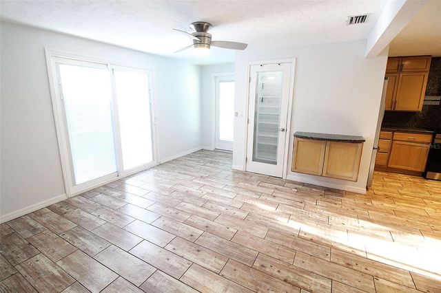 5521 YORKSHIRE WAY, Sarasota, FL 34231