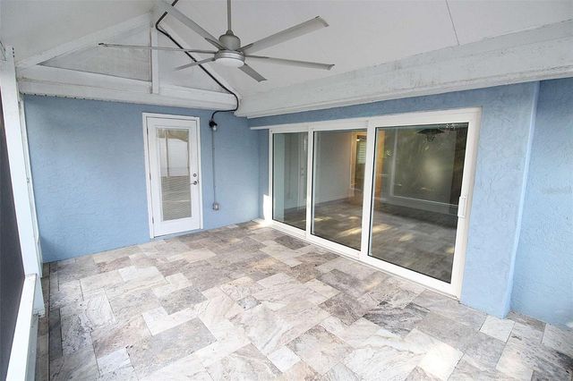5521 YORKSHIRE WAY, Sarasota, FL 34231