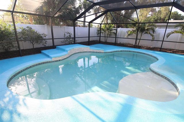 5521 YORKSHIRE WAY, Sarasota, FL 34231