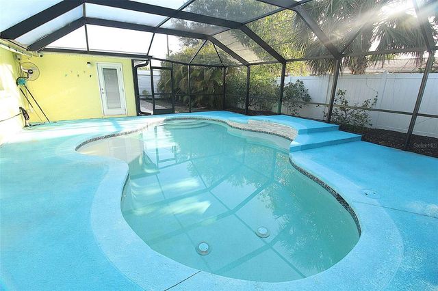 5521 YORKSHIRE WAY, Sarasota, FL 34231