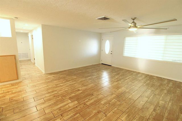 5521 YORKSHIRE WAY, Sarasota, FL 34231