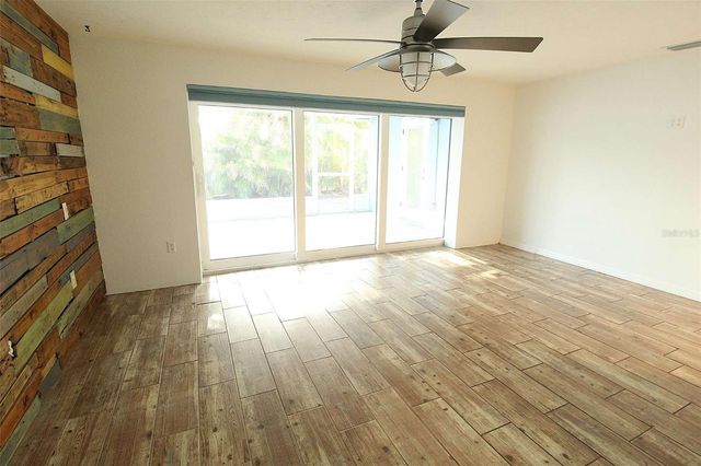 5521 YORKSHIRE WAY, Sarasota, FL 34231
