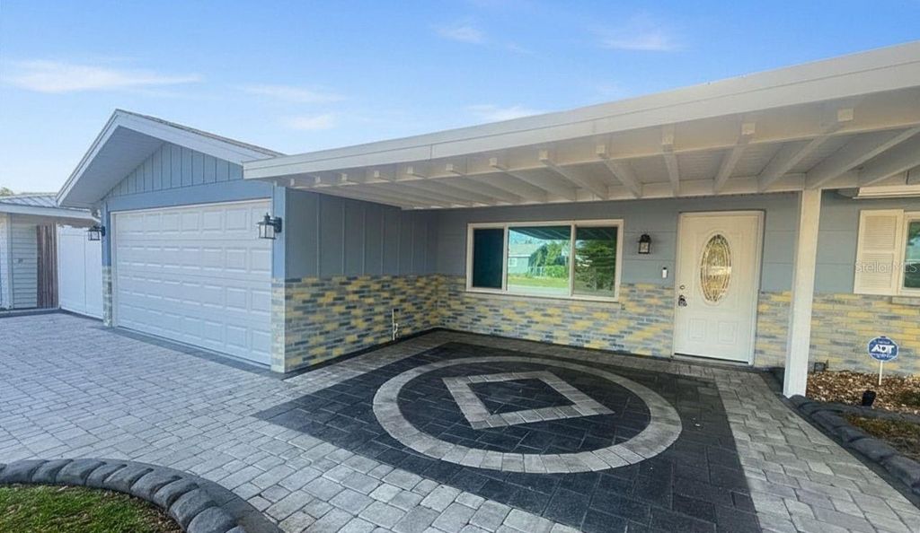 5521 YORKSHIRE WAY, Sarasota, FL 34231