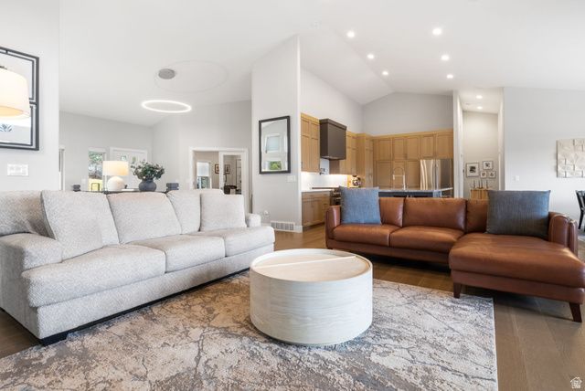 10346 S GRAYROCK CT, Sandy, UT 84092