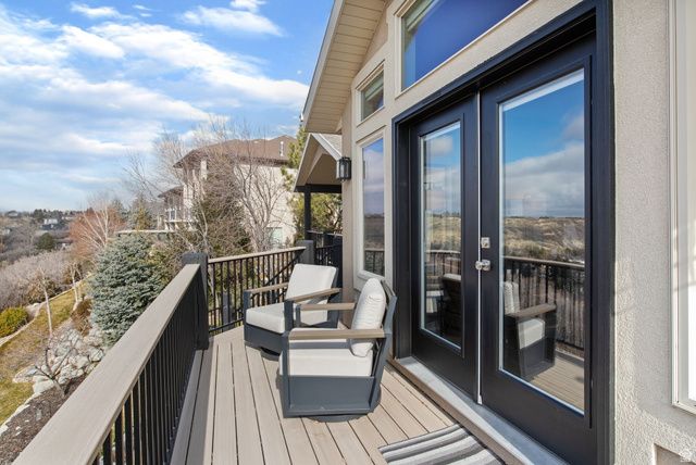 10346 S GRAYROCK CT, Sandy, UT 84092