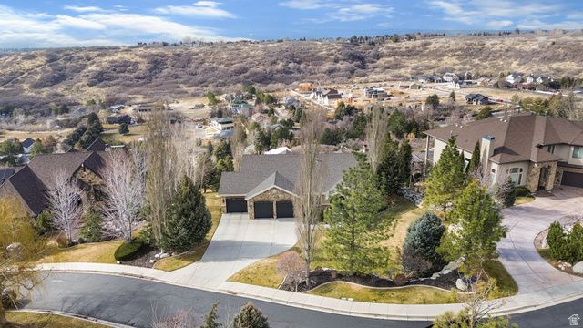 10346 S GRAYROCK CT, Sandy, UT 84092