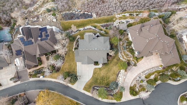10346 S GRAYROCK CT, Sandy, UT 84092