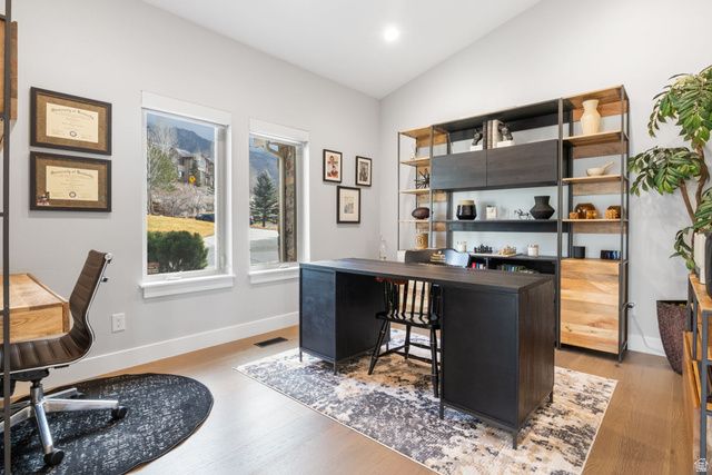 10346 S GRAYROCK CT, Sandy, UT 84092