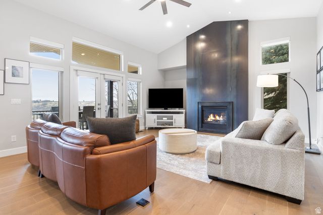 10346 S GRAYROCK CT, Sandy, UT 84092