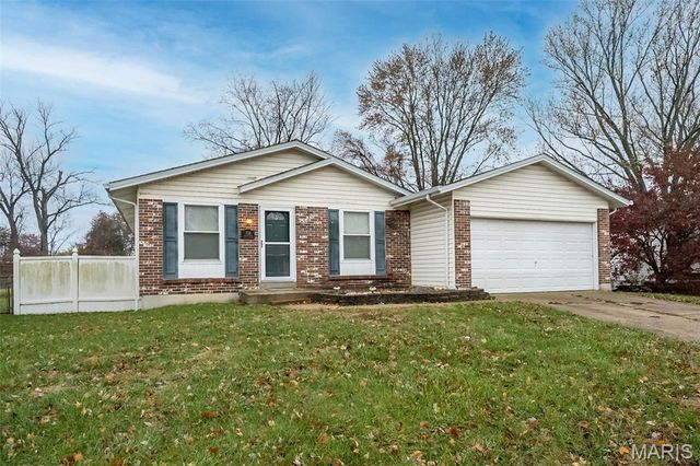 724 Baltic Drive, Florissant, MO 63031