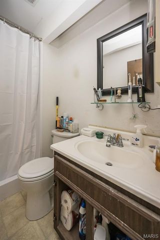 724 Baltic Drive, Florissant, MO 63031