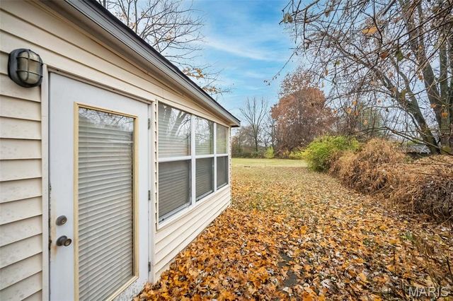 724 Baltic Drive, Florissant, MO 63031