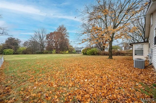 724 Baltic Drive, Florissant, MO 63031