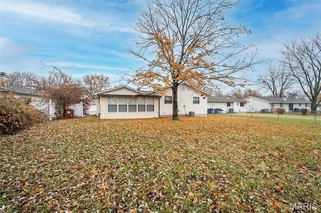 724 Baltic Drive, Florissant, MO 63031