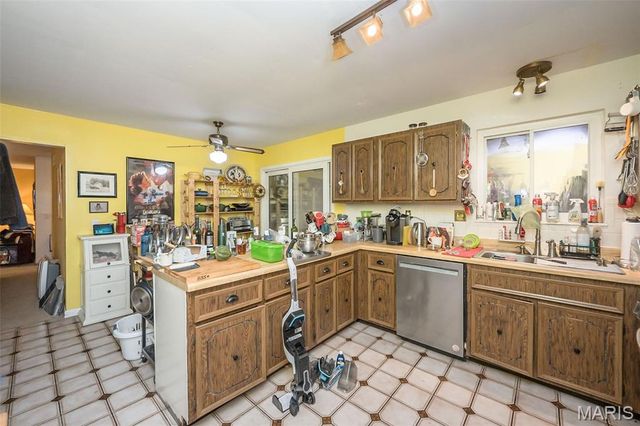 724 Baltic Drive, Florissant, MO 63031