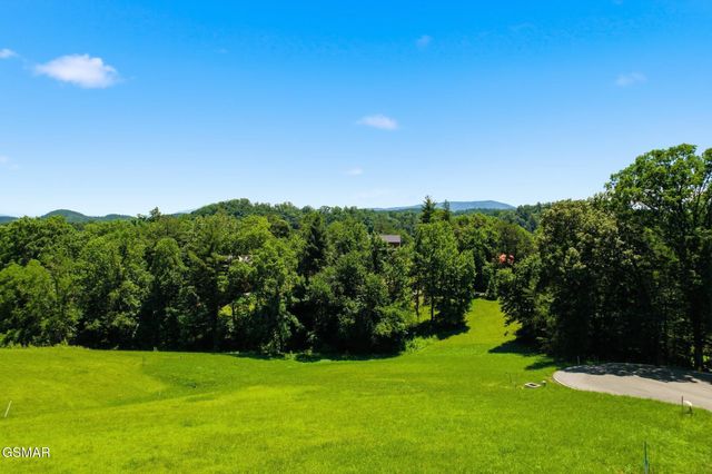 75 Max Ridge Lane, Sevierville, TN 37862