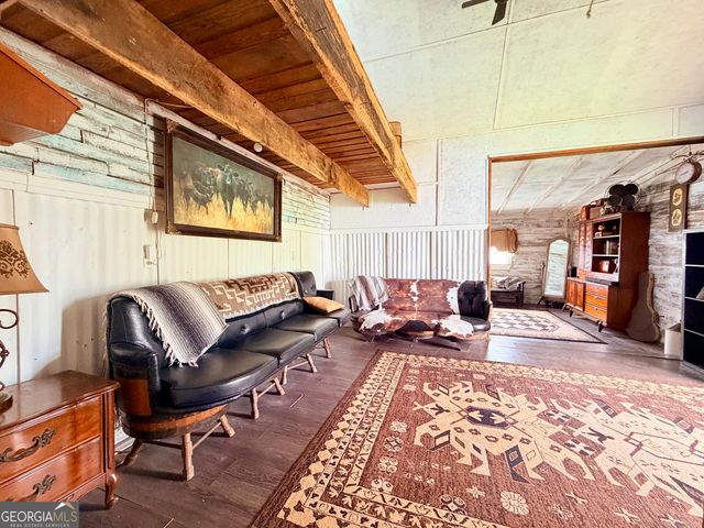 11 Short Cut Road, Lumber City, GA 31549