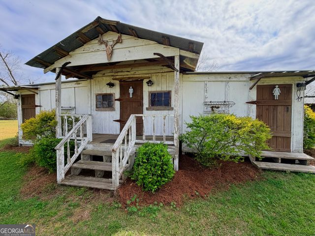 11 Short Cut Road, Lumber City, GA 31549