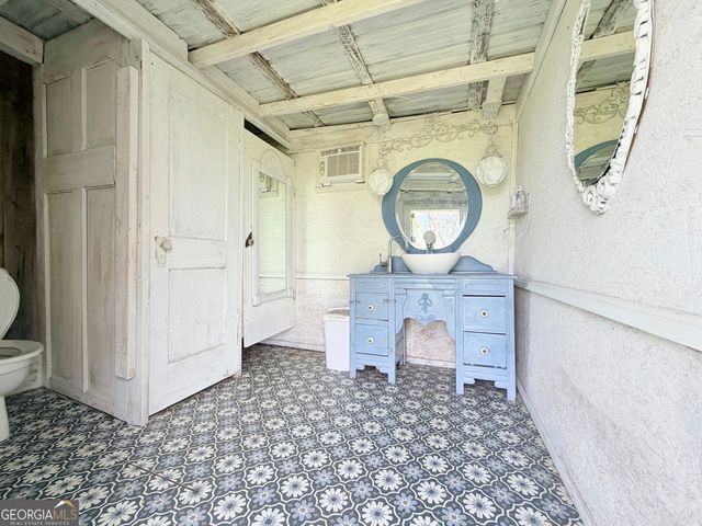 11 Short Cut Road, Lumber City, GA 31549