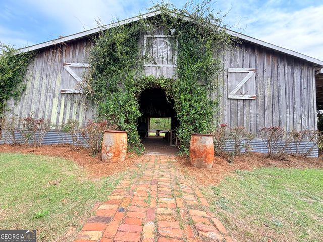 11 Short Cut Road, Lumber City, GA 31549