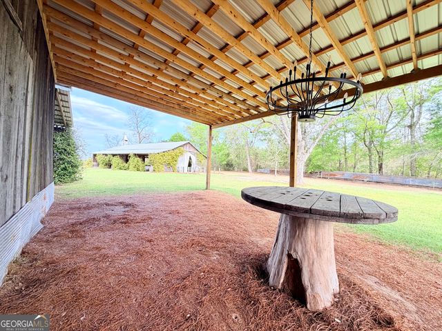 11 Short Cut Road, Lumber City, GA 31549