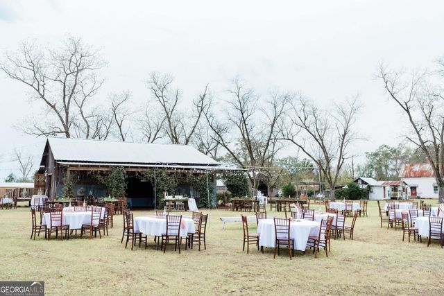 11 Short Cut Road, Lumber City, GA 31549