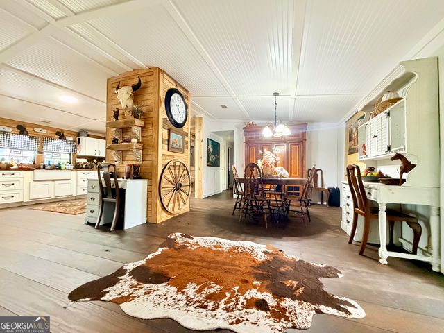 11 Short Cut Road, Lumber City, GA 31549