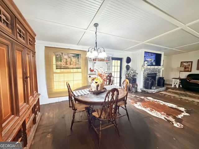 11 Short Cut Road, Lumber City, GA 31549