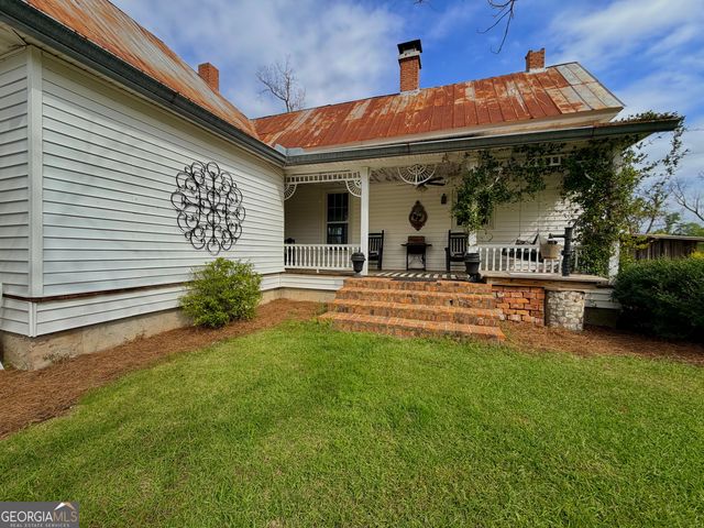 11 Short Cut Road, Lumber City, GA 31549