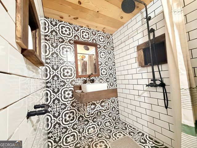 11 Short Cut Road, Lumber City, GA 31549