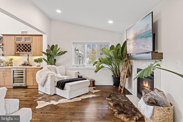 1909 COTTAGE, Wall, NJ 07719