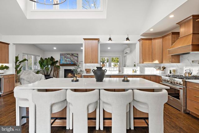 1909 COTTAGE, Wall, NJ 07719