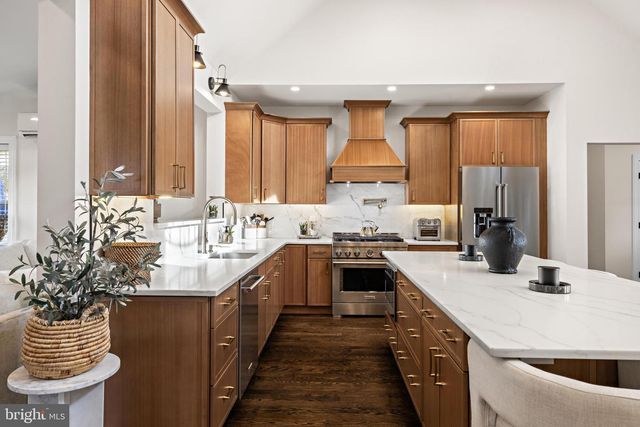 1909 COTTAGE, Wall, NJ 07719